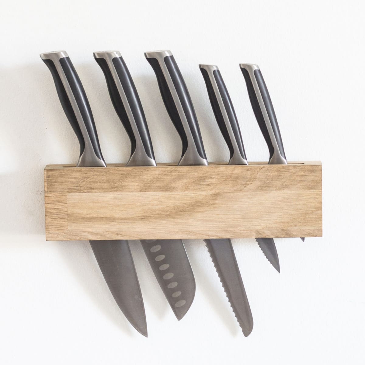 Soporte para cuchillos de madera con ranura